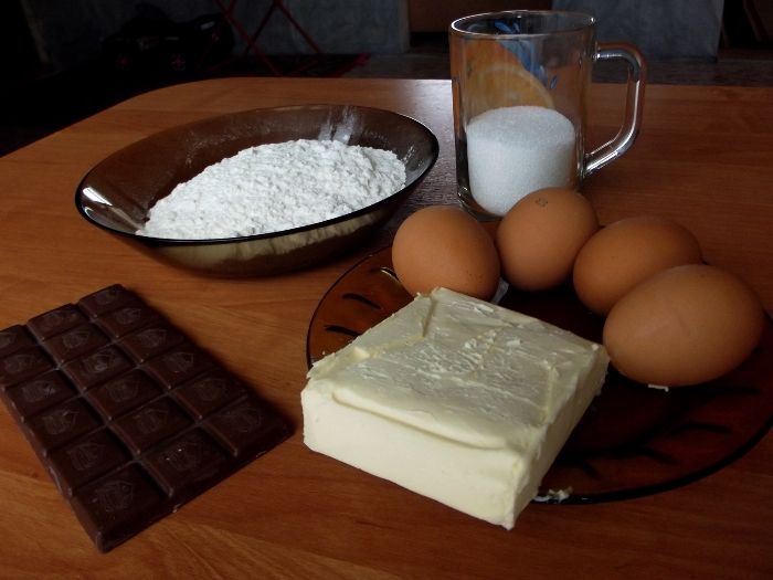 ингредиенты для шоколадных маффинов
