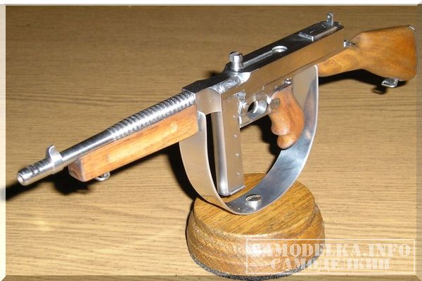 Микромодель пистолета-пулемета Томпсона своими руками
